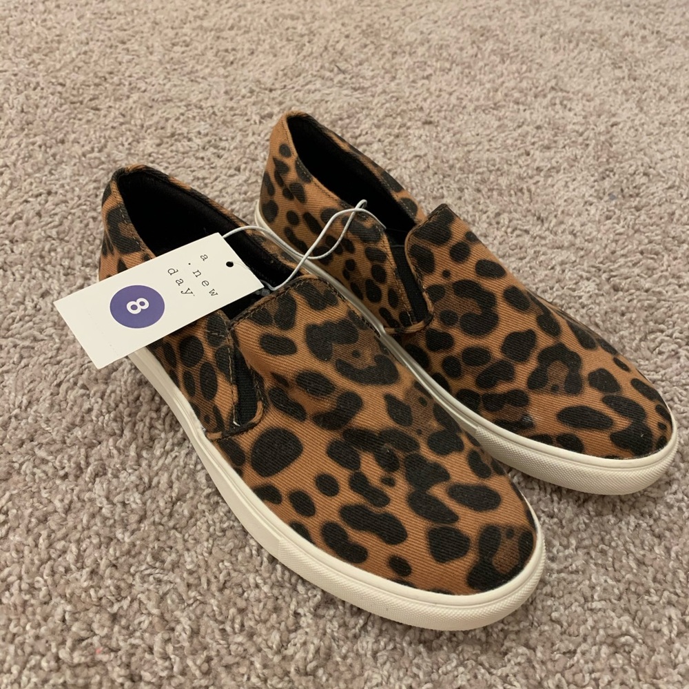 Cheeta slip-on sneaker